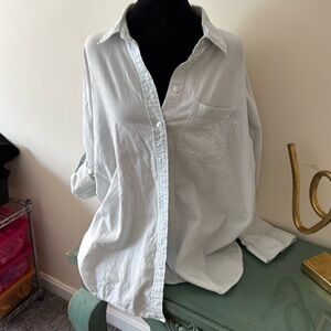 American Eagle Outfitters Oversized Shirt
Size Small